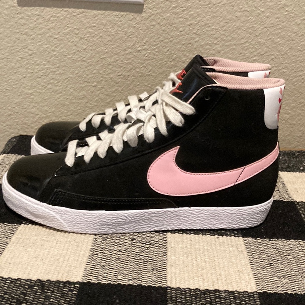 Nike Blazer Mid Black/Pink